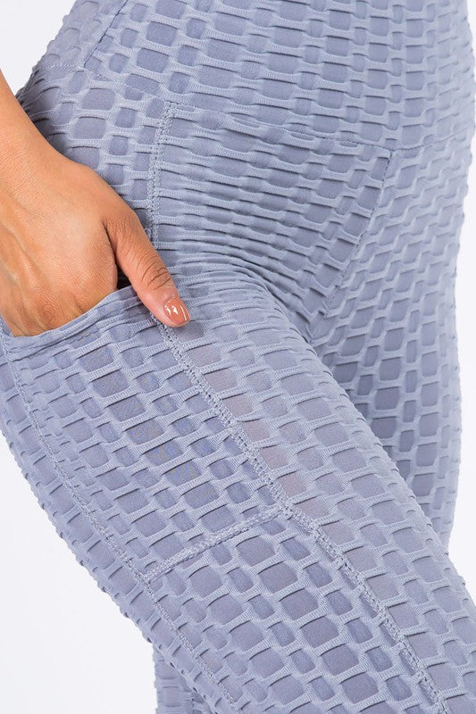 Solid textured BUTT LIFTED leggings