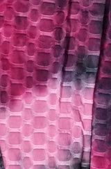 Conjunto de top corto con efecto tie-dye y leggings deportivos