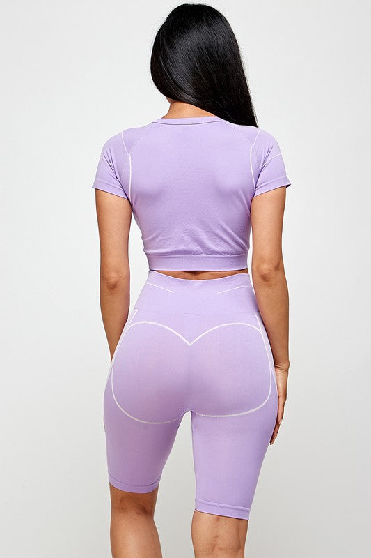 CONJUNTO DE TOP CORTO Y PANTALÓN CORTO DE MOTORISTA SIN COSTURAS