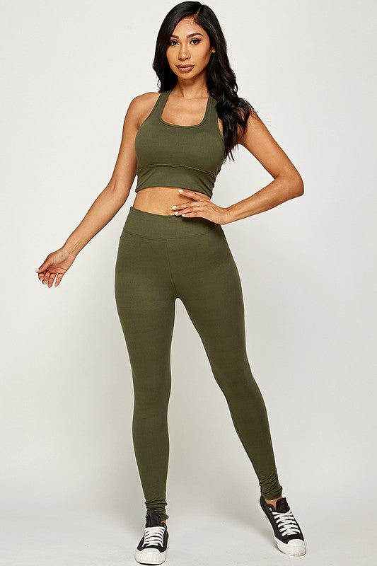 CONJUNTO DE LEGGINGS CON SUJETADOR Y ESPALDA DE NAVEGADOR