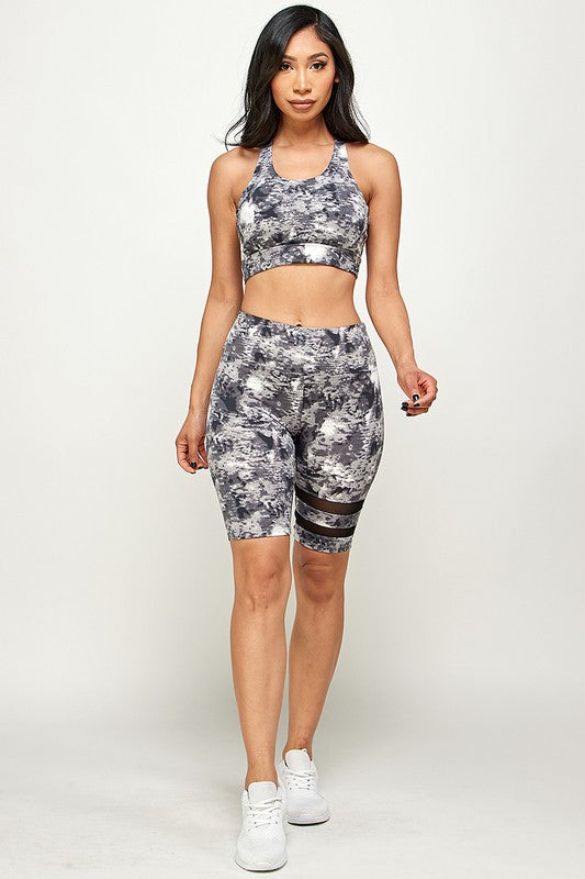 CONJUNTO DE SUJETADOR DEPORTIVO Y PANTALÓN CORTO DE BIKER