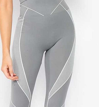 SEAMLESS ACTIVE CROP TOP AND BIKER SHORT SET