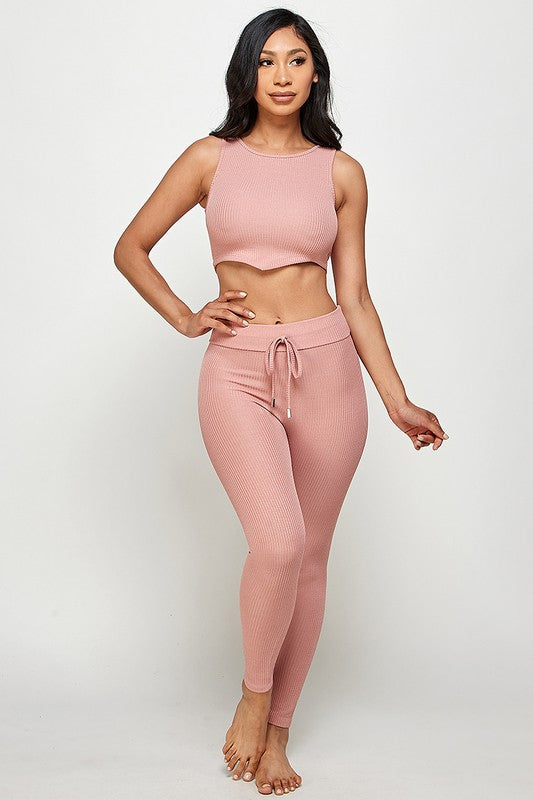 Conjunto de dos piezas de top corto y leggings con cordón