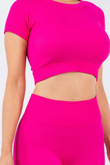 TEXTURED SEAMLESS CROP TOP AND BIKER SHORT SET