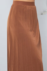 SOLID WIDE PLEATED SKIRT WITH LINING