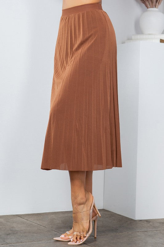 SOLID WIDE PLEATED SKIRT WITH LINING