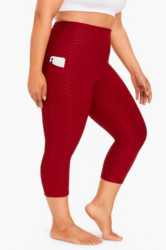 PLUS SIZE BUTT LIFT CAPRI LEGGINGS