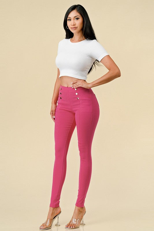 Solid fitted pants with pockets and elastic waist