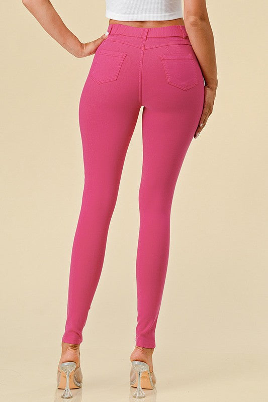 Solid fitted pants with pockets and elastic waist