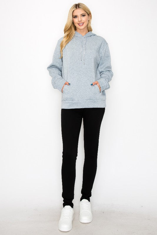 SUDADERA CON CAPUCHA BÁSICA DE FORRO POLAR