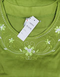 Thumbnail of Conjunto de blusa bordada y capri a juego