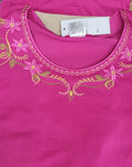 Thumbnail of Conjunto de blusa bordada y capri a juego