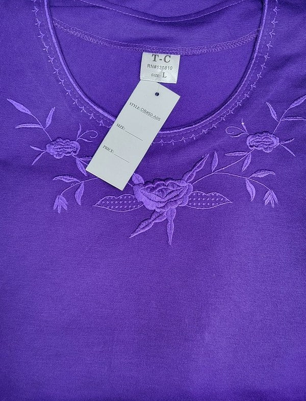Conjunto de blusa bordada y capri a juego
