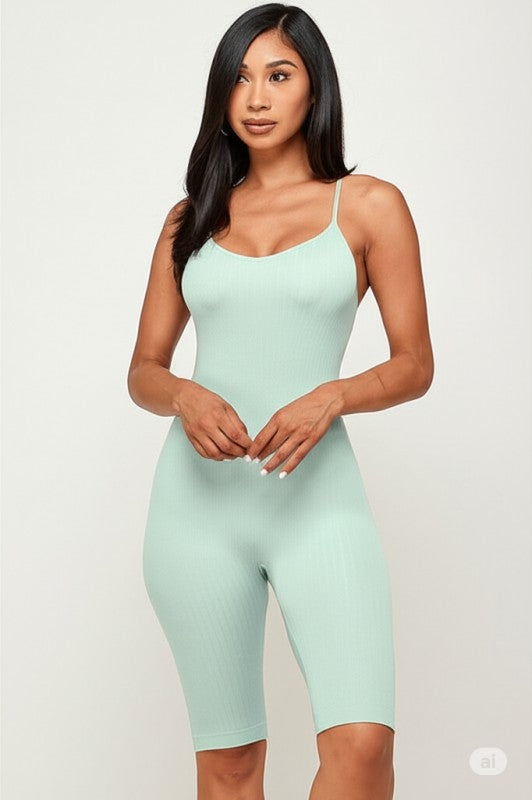 SOLID RIB SEAMLESS SPAGETTI STRAP ROMPER