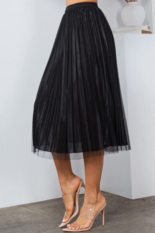 SOLID PLEATED LONG SKIRT W/MESH OUTLAYER