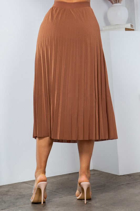 SOLID WIDE PLEATED SKIRT WITH LINING