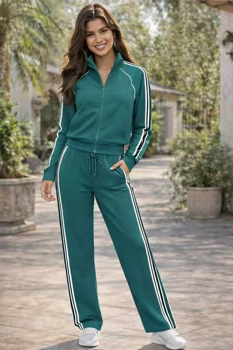 Two-piece tracksuit set with side stripes 